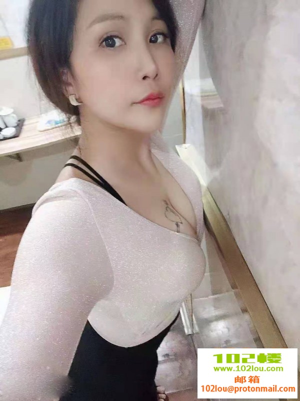 165343qa8q1f0qbmmcf1hz.jpg